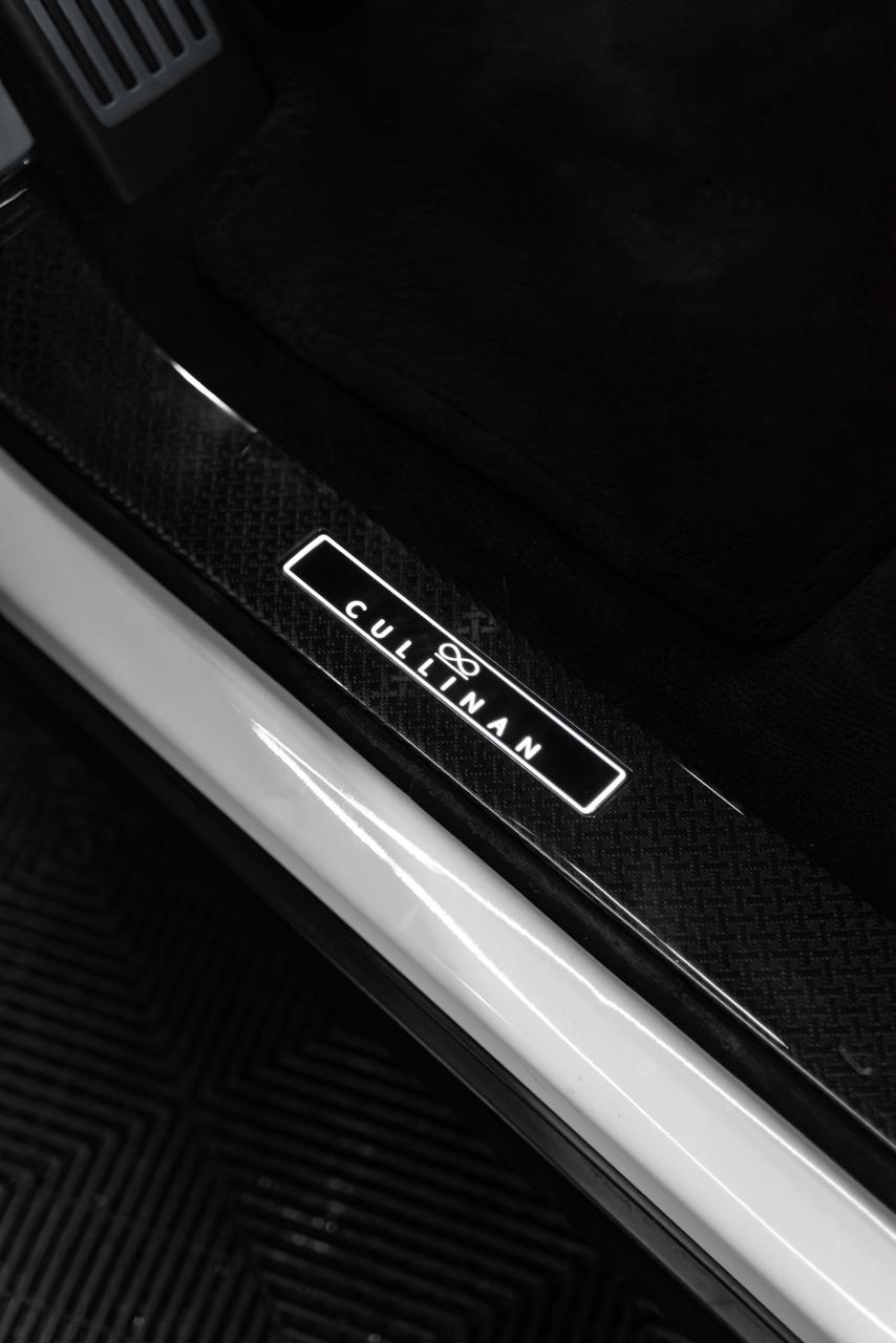 Rolls Royce Cullinan Black Badge White  WHITE 2024 Rental Dubai