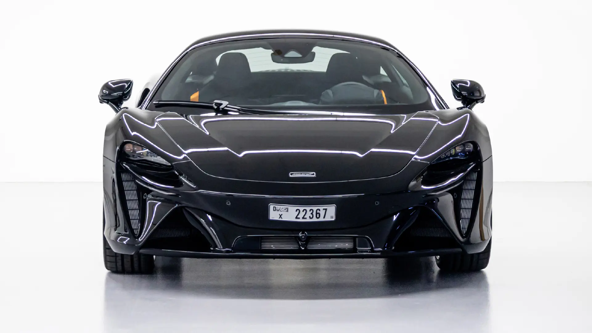 McLaren Artura  BLACK 2024 Rental Dubai