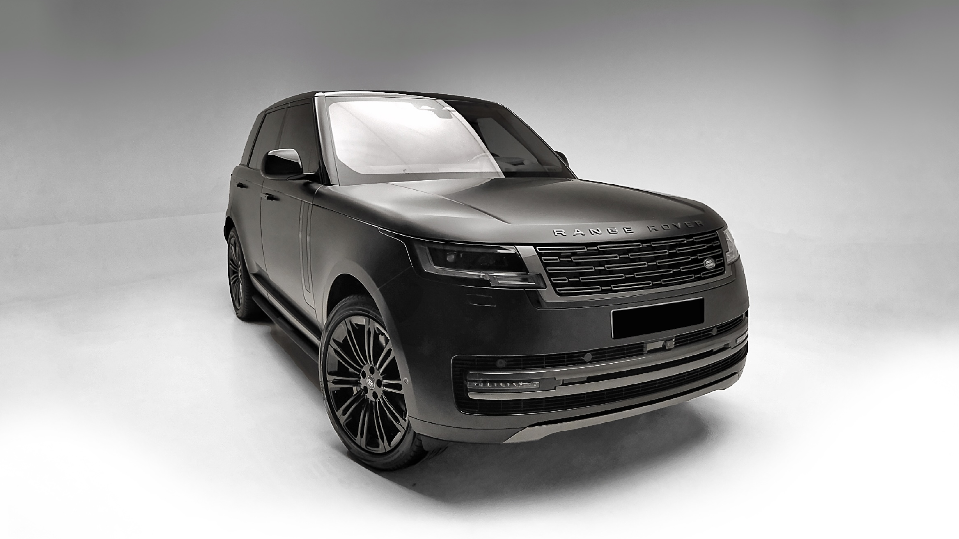 Range Rover Vogue  BLACK 2024 Rental Dubai