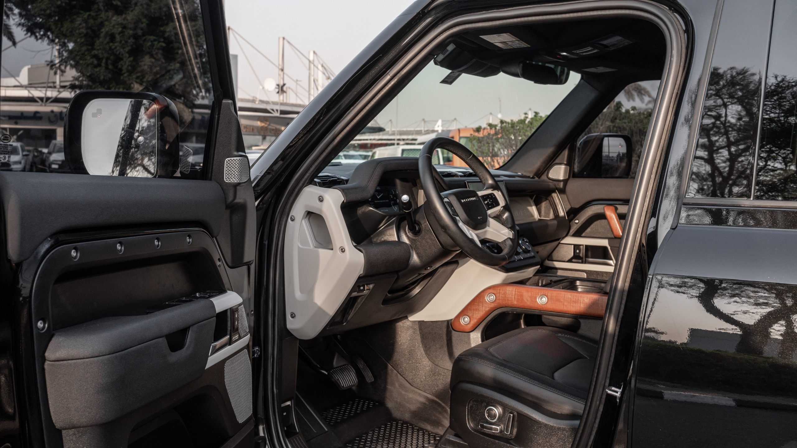 Land Rover Defender  BLACK 2024 Rental Dubai
