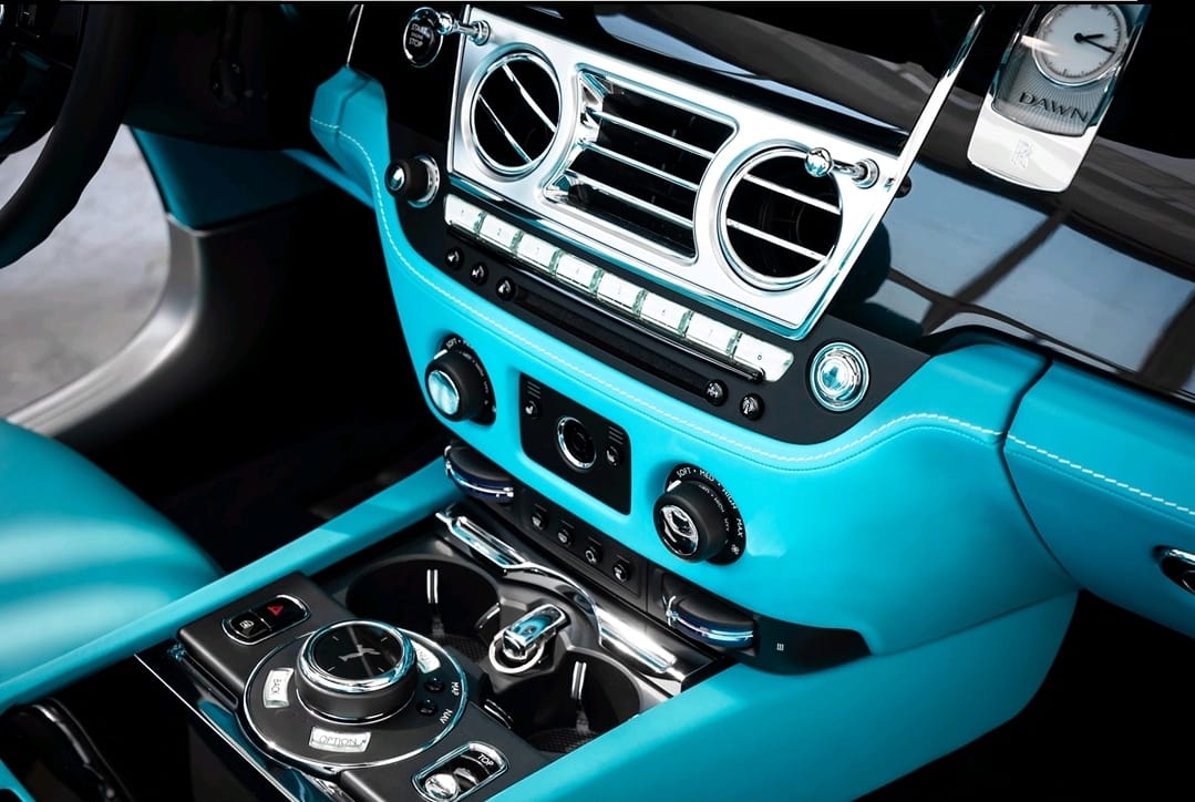 Rolls Royce Dawn ,free delivery  WHITE 2022 Rental Dubai