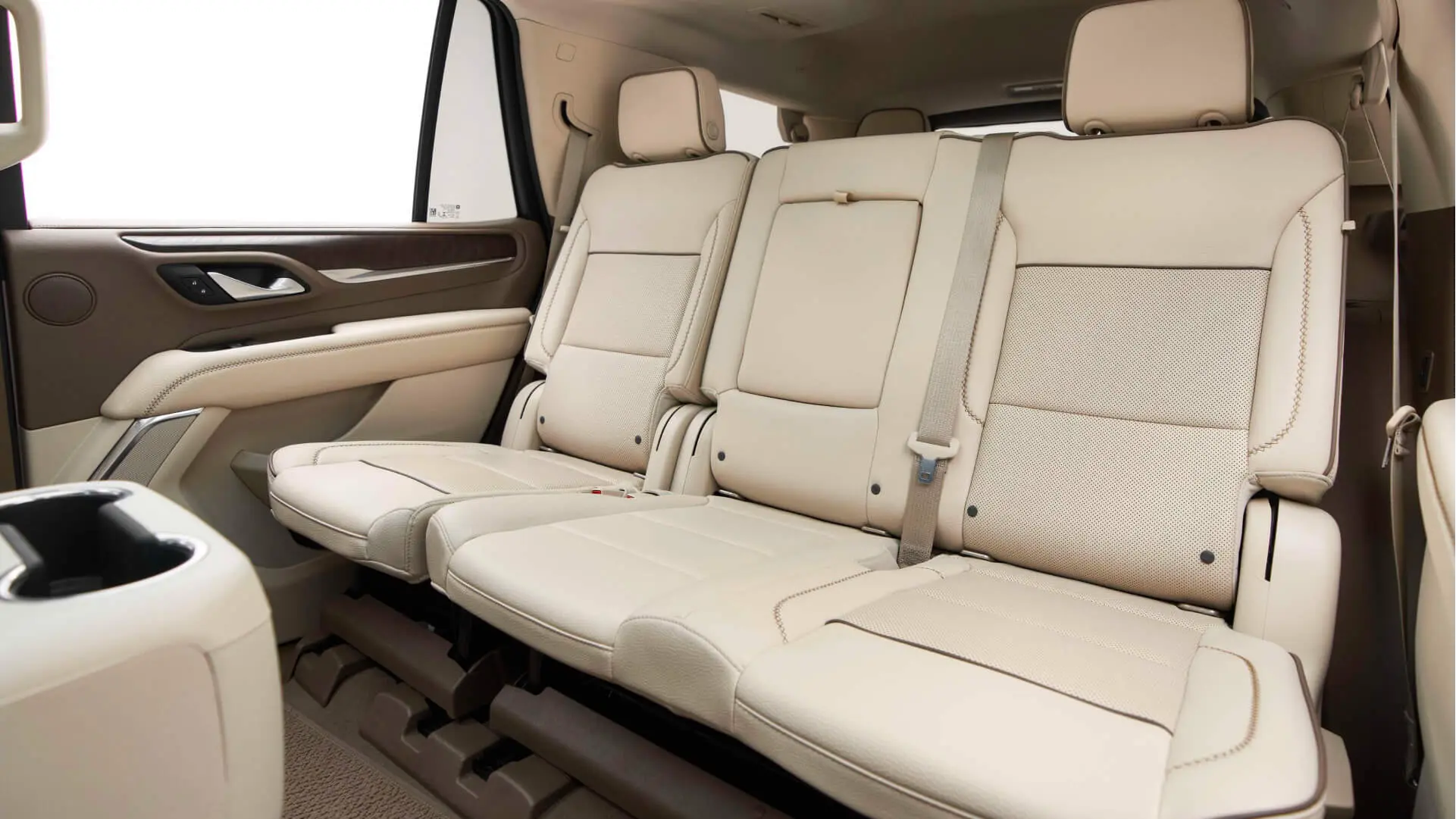 GMC Yukon  BLACK 2024 Rental Dubai