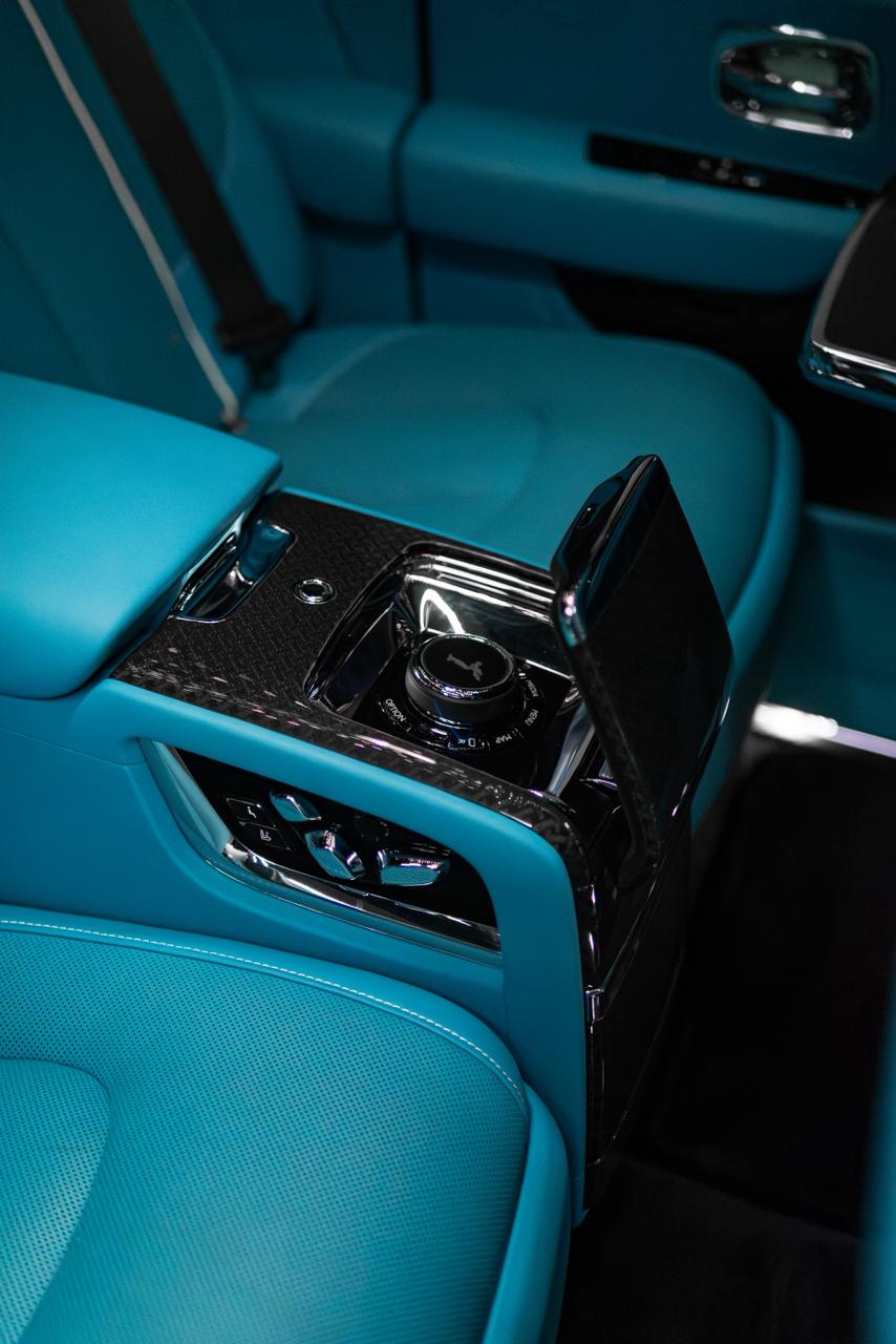 Rolls Royce Cullinan Black Badge White  WHITE 2024 Rental Dubai