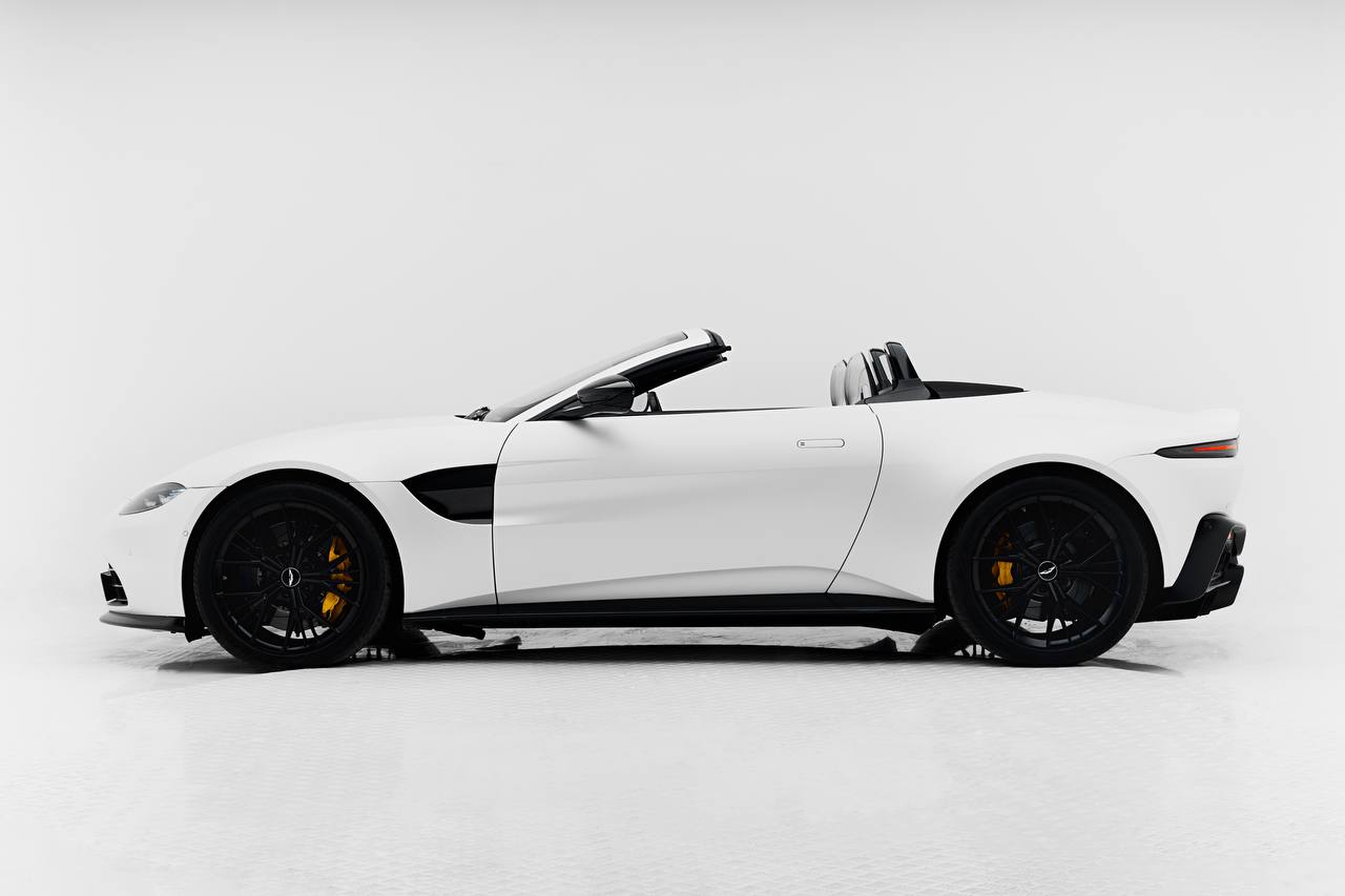 Aston Martin Vantage   WHITE 2022 Rental Dubai