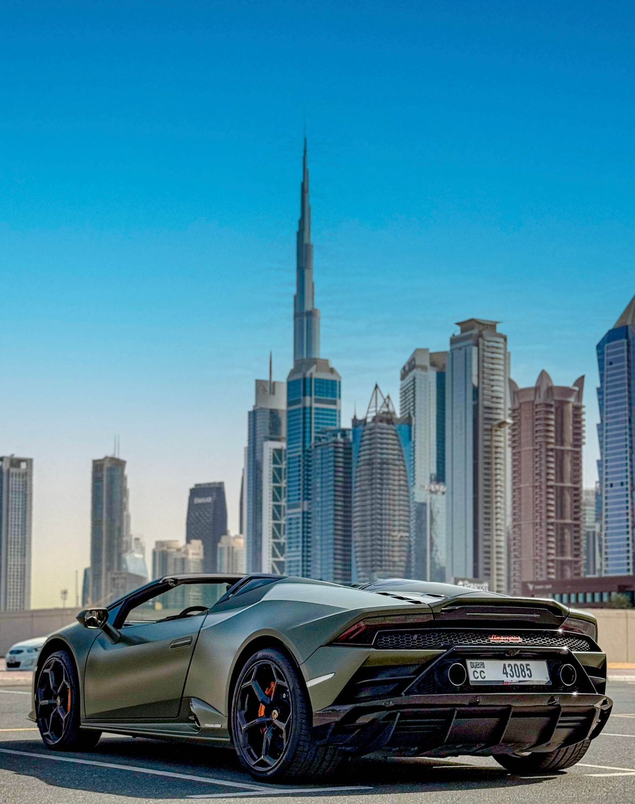 Lamborghini Evo Spider   GREEN 2021 Rental Dubai
