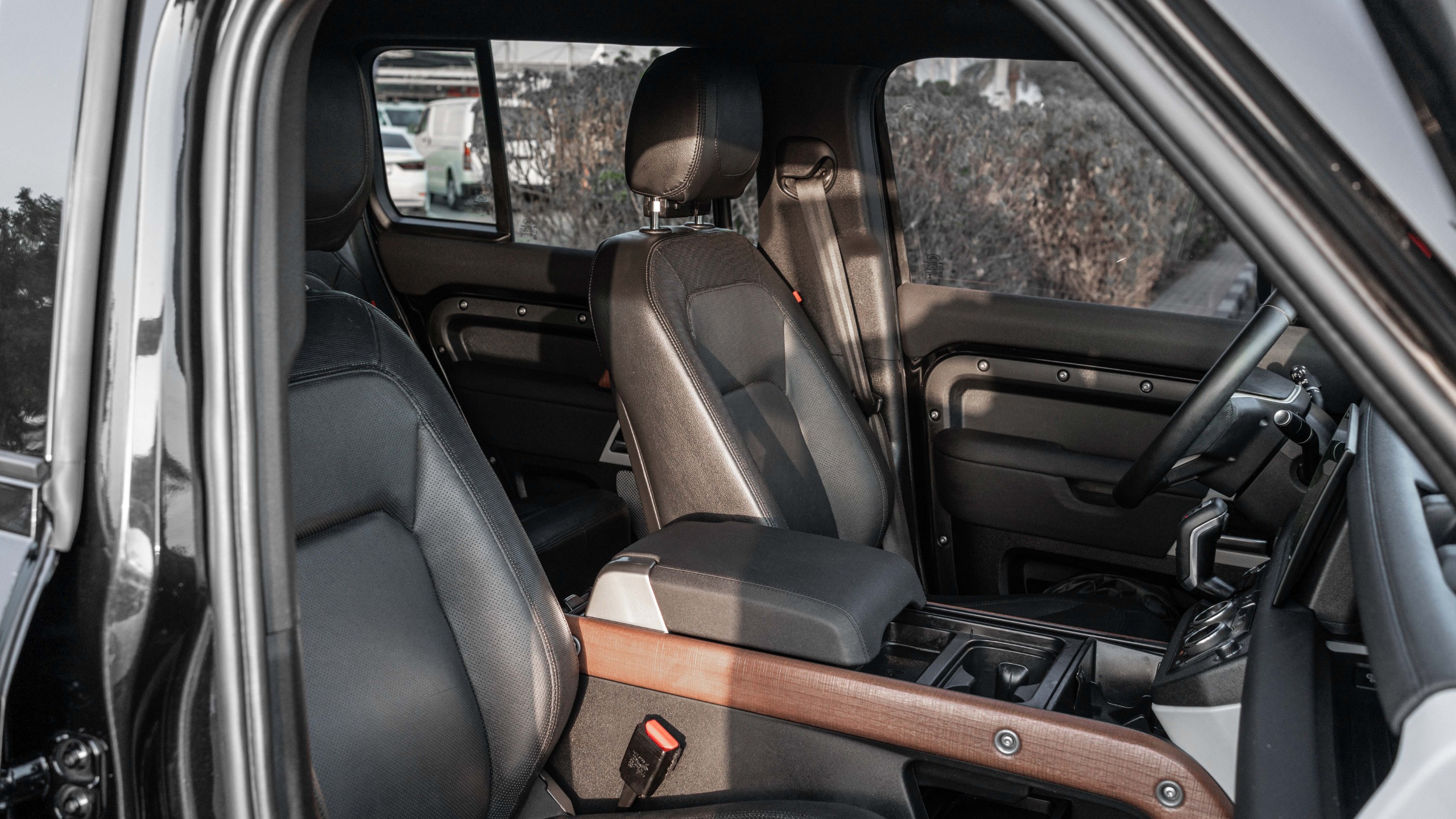 Land Rover Defender  BLACK 2024 Rental Dubai