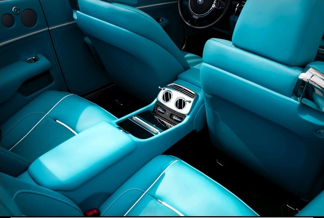 Rolls Royce Dawn ,free delivery  WHITE 2022 Rental Dubai