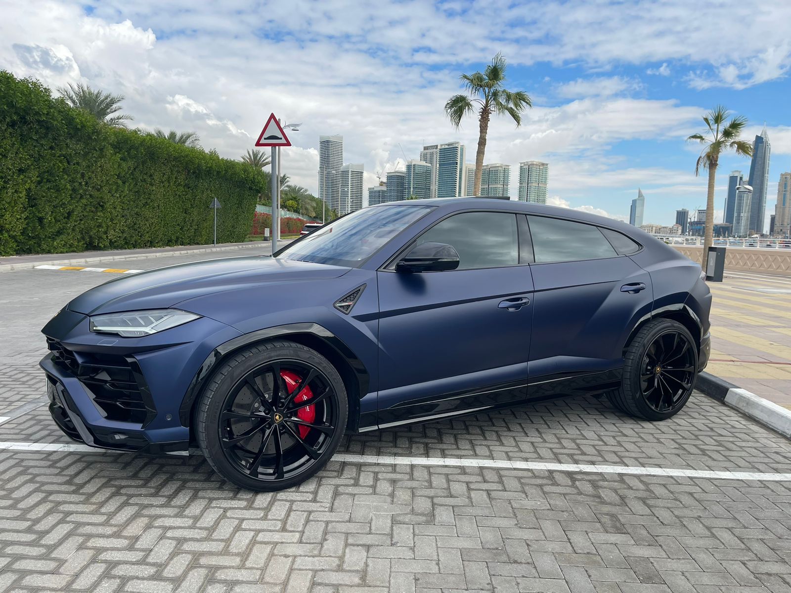 Lamborghini Urus  BLUE 2022 Rental Dubai