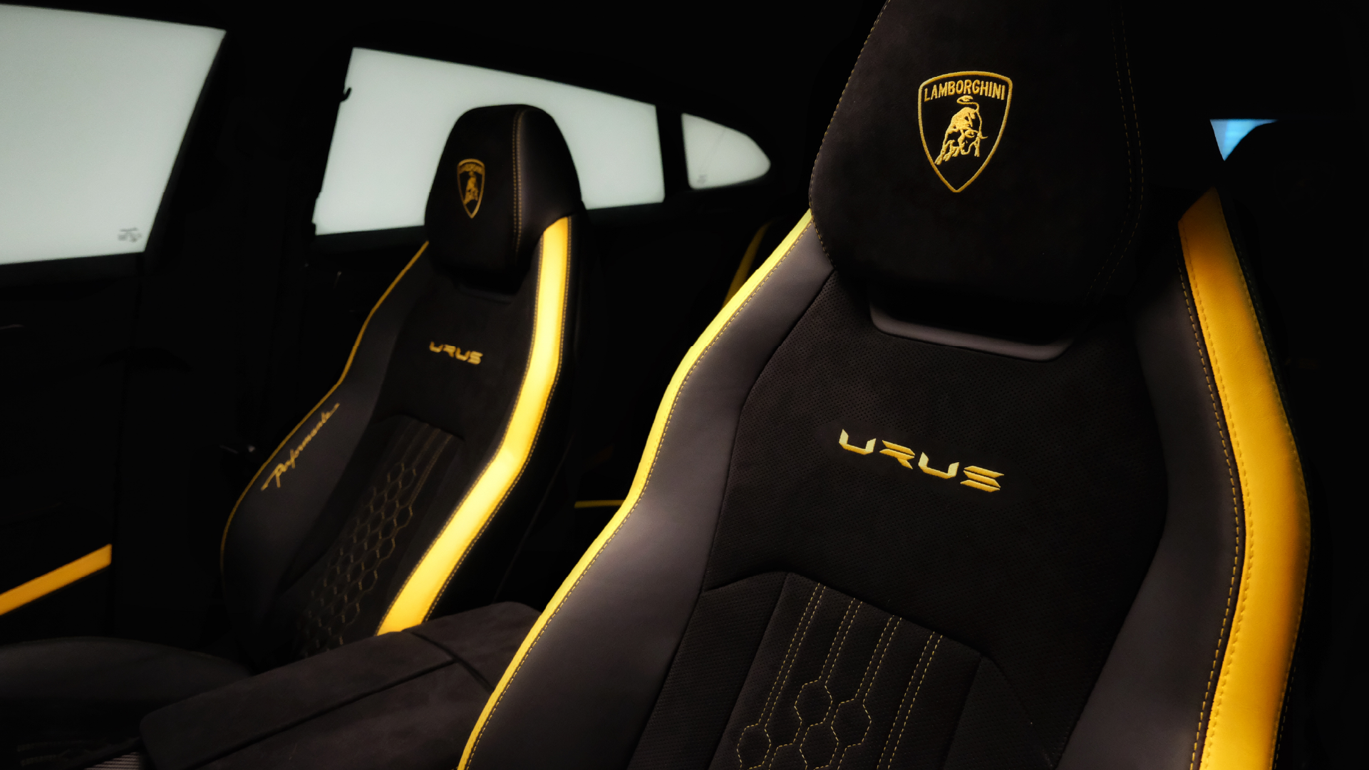 Lamborghini Urus Performante  GREY 2024 Rental Dubai