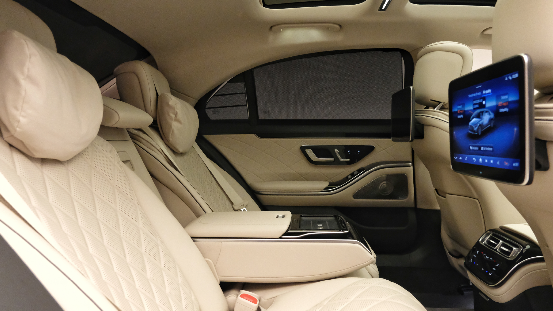 Mercedes-Benz S500  BLACK 2024 Rental Dubai