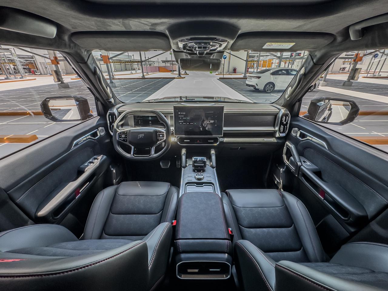 Jetour T2 2025  BLACK 2025 Rental Dubai