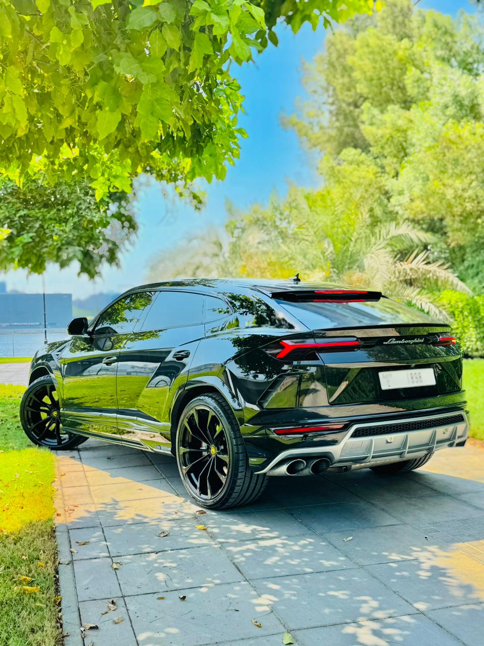 Lamborghini Urus 2025  BLACK 2025 Rental Dubai