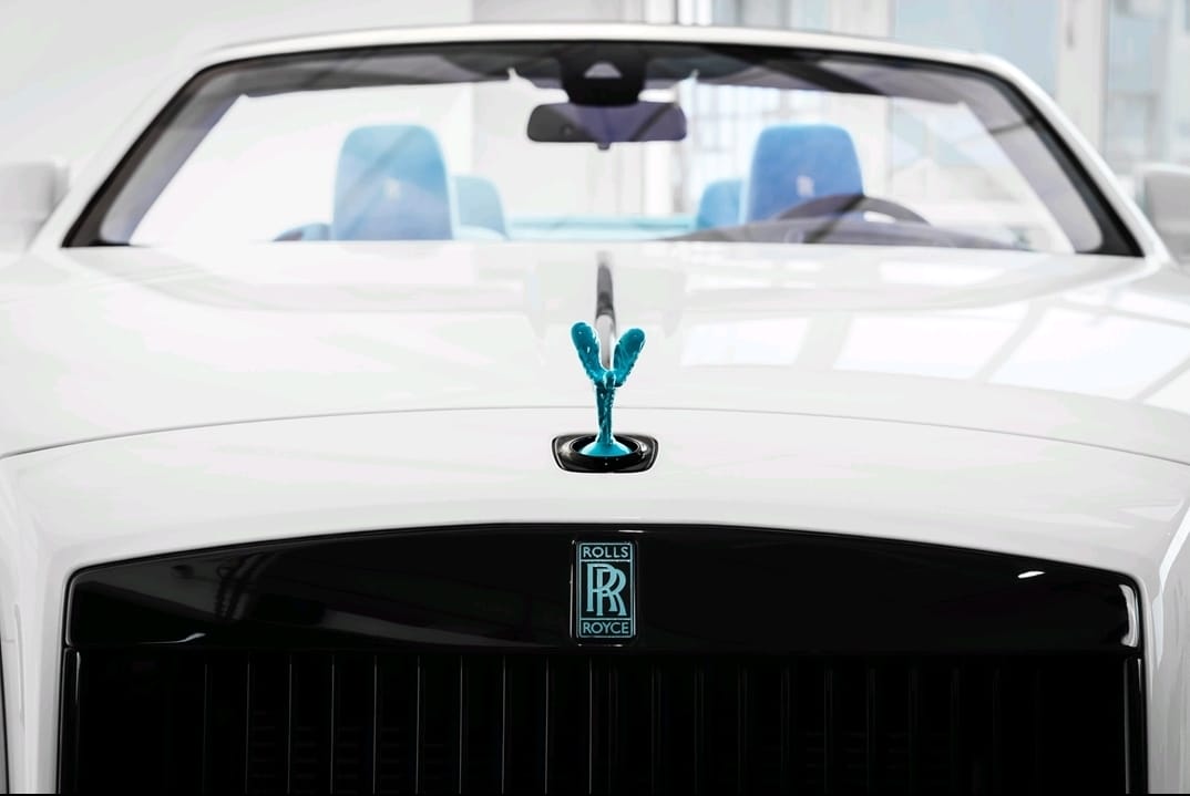 Rolls Royce Dawn ,free delivery  WHITE 2022 Rental Dubai